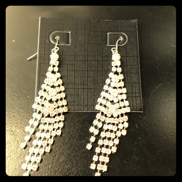 Day to Night Sparkling hook-back stone Earrings - Picture 2 of 8